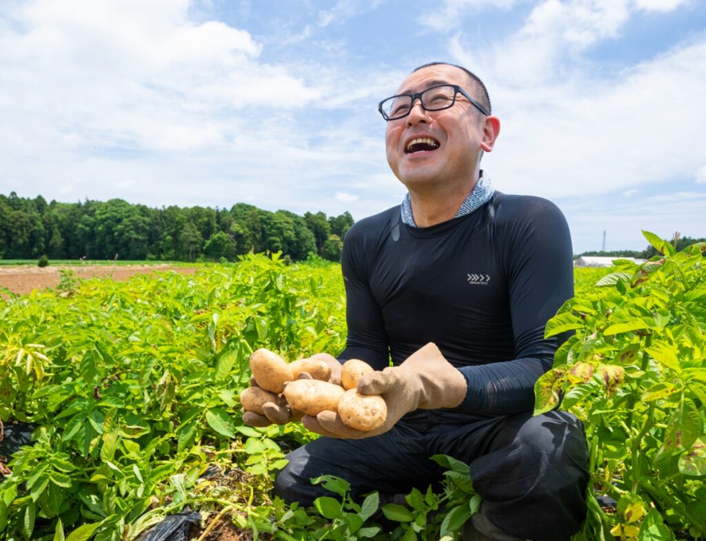 私たちは、長ネギ、ほうれん草、小松菜、馬鈴薯、さやいんげんなど